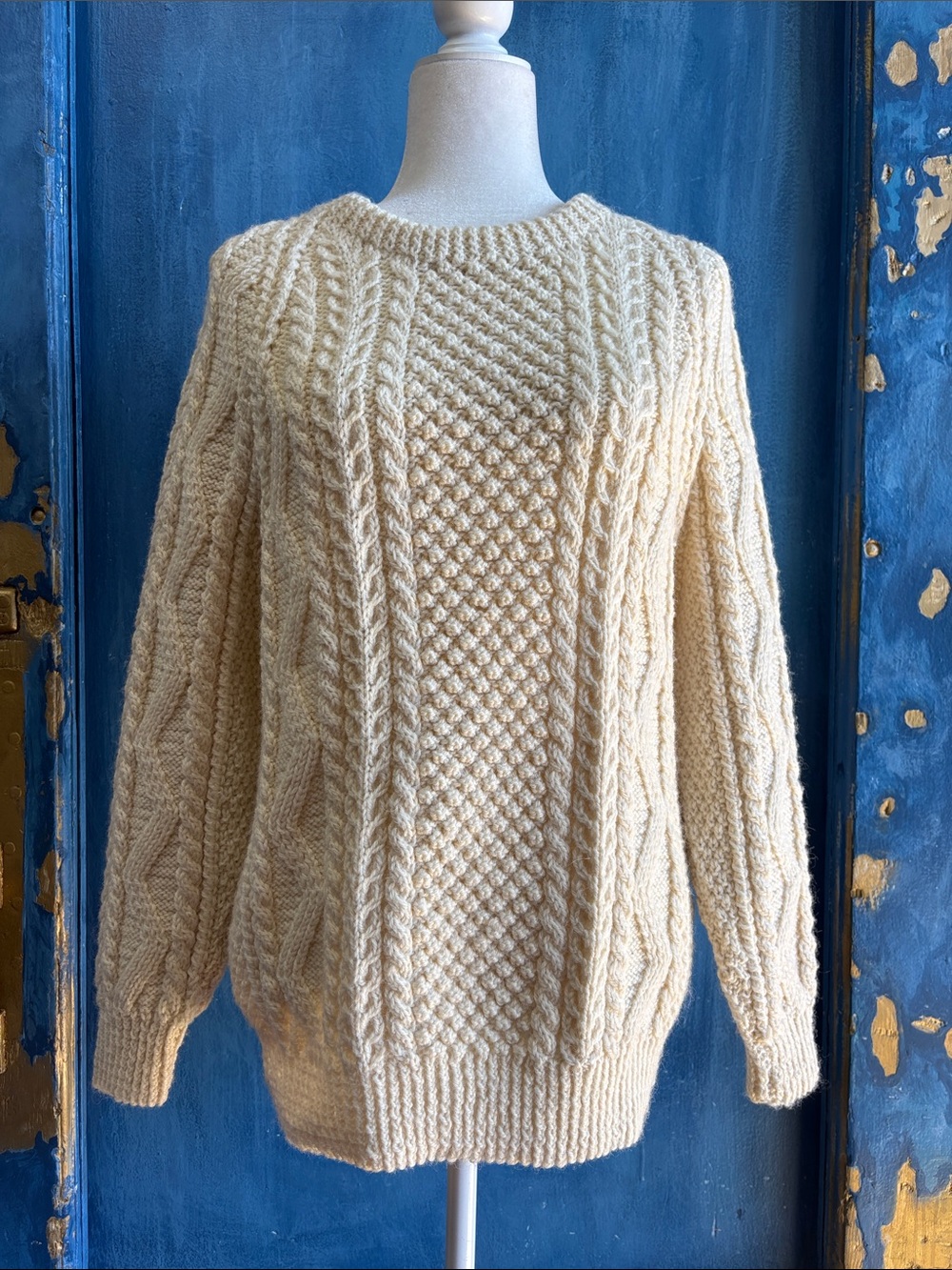 Women's Cream Cable Knit Crewneck Sweater - Classic Texture %100 Wool